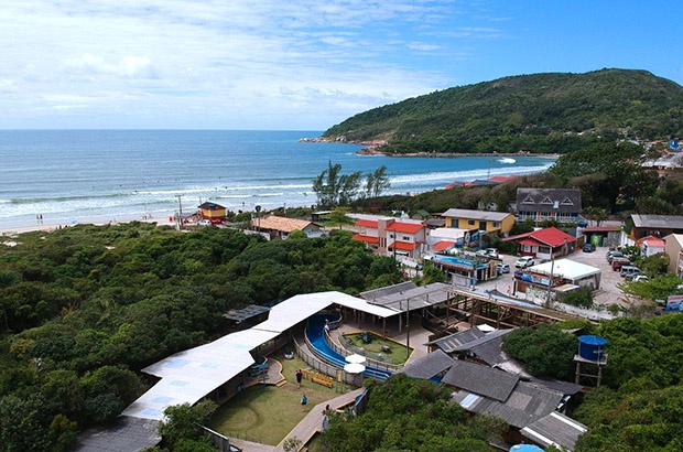 Um pedacinho de terra perdido no mar!